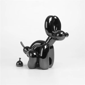 Statua di cane palloncino nero che fa la cacca, decorazione per la casa, modello di cane, scultura, accessorio per il bagno