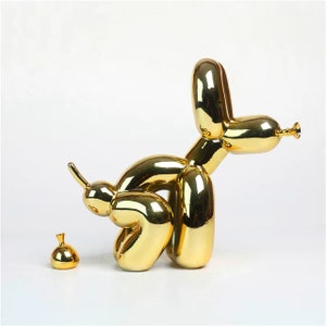 Statua di cane con palloncino dorato che fa la cacca, decorazione per la casa, modello di cane, scultura, accessorio per il bagno