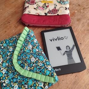 Upcycled LUA multi-purpose pouch - E-reader cover, bag organizer, or makeup bag - Zipped or magnetic closure - Unique - Lemon Moon
