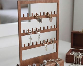 Wooden Charm Display Stand – Organizer for Charms & Pendants