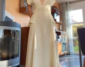 1970er Mushroom Perlei von Jane Arnold Creme Krepp Maxikleid, XS / S