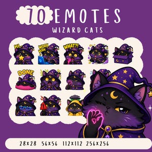 Può includere: Una collezione digitale di 70 emote raffiguranti gatti neri vestiti da maghi con tuniche viola decorate con stelle gialle e lune crescenti. Il set include varie espressioni e azioni, con etichette di testo come HI, WORK WORK, WHAT?! e DONE.