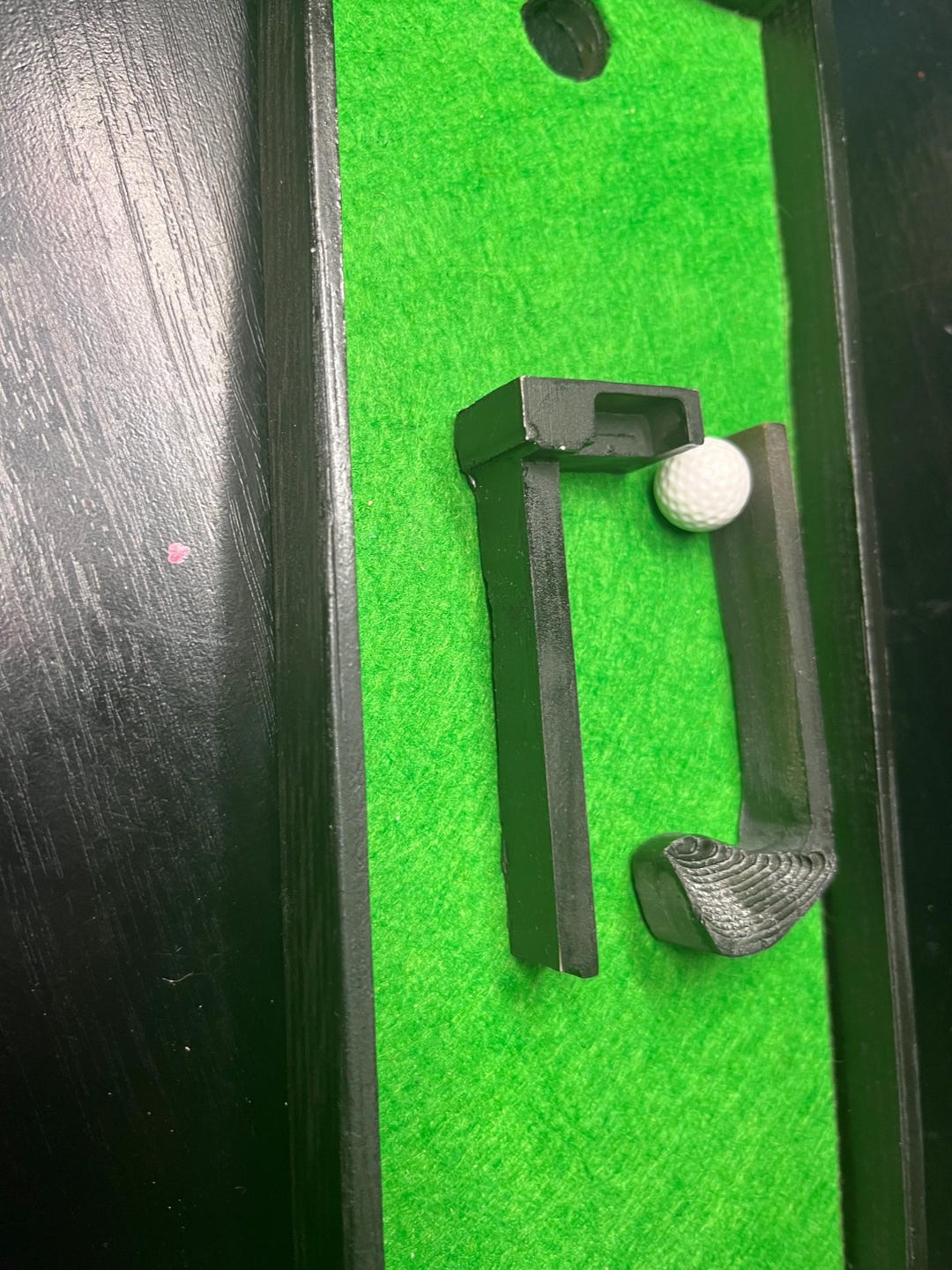 Mini Golf Table Putting - Portable - Desktop - Putter - Iron - PGA ...