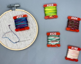 DMC Variegated Set (48-125; 4000-4523) - Förnumrerade broderigarnsspolar (102 specialfärgade spolar)