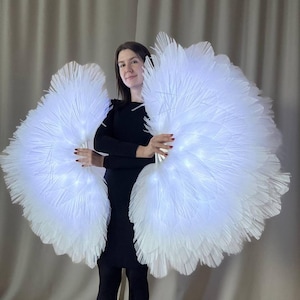 Beleuchteter Fächer, Handfächer mit Lichtern, flauschiger Fächer, weißer Fächer, Fursuit-Fächer, Klappfächer, Deckenfächer, Fächerabdeckung, Zubehör zum Kostüm