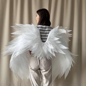 Dance angel white wings, movable wings for dancing, accessory for dance costume, angel wings, costume for photoshoots, white cosplay wings