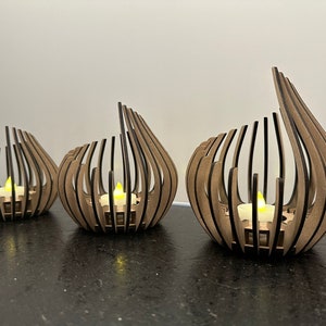 Handgearbeiteter Teelichthalter aus Holz, Kerzenhalter Bild 3