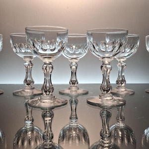 7 wine / port glasses Val Saint Lambert « Olivier»