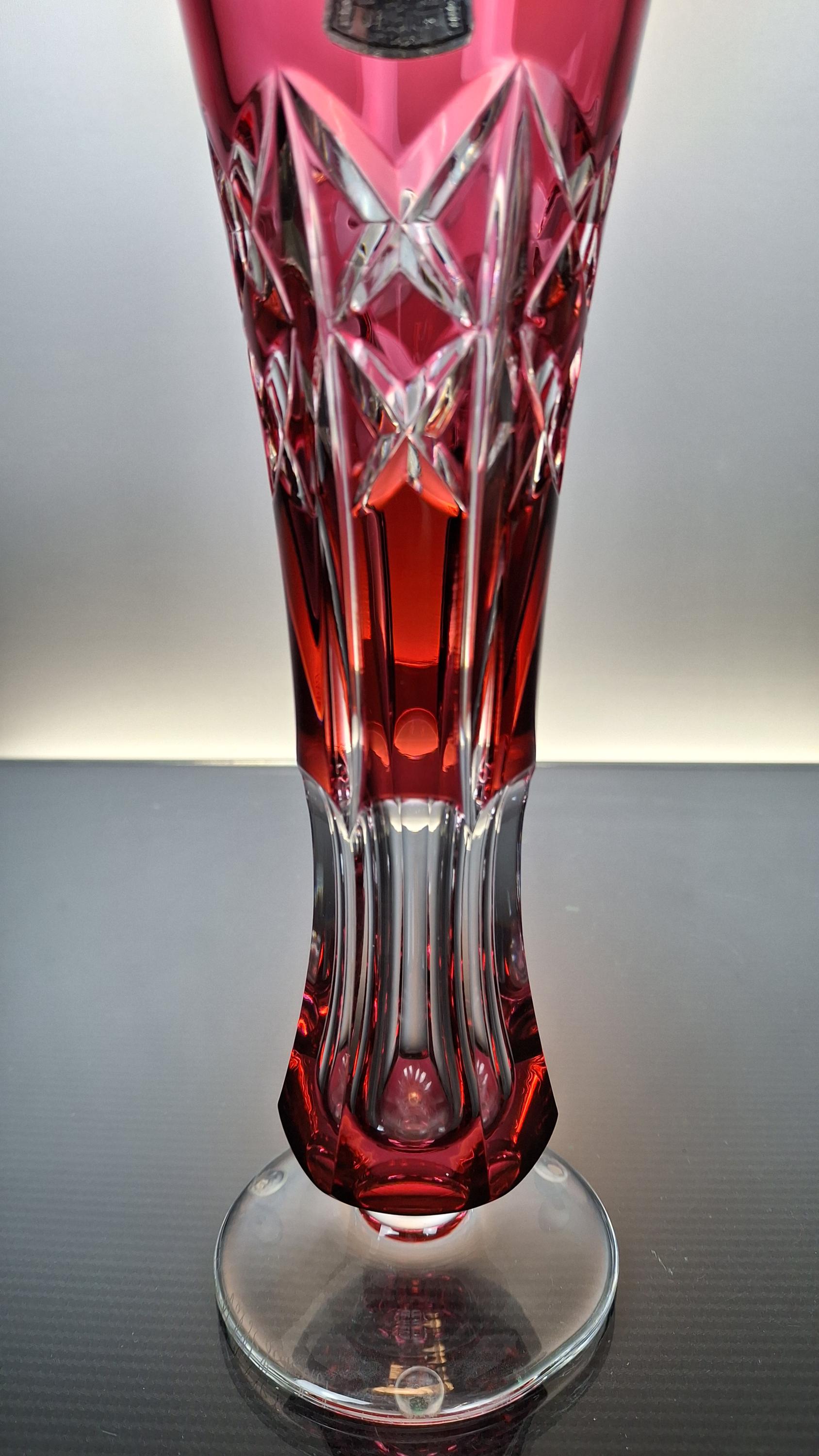 ヴァル・サン・ランベール ルビーレッドクリスタル花瓶