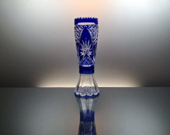 ヴァル・サン・ランベールのコバルトブルークリスタル花瓶「ユベール