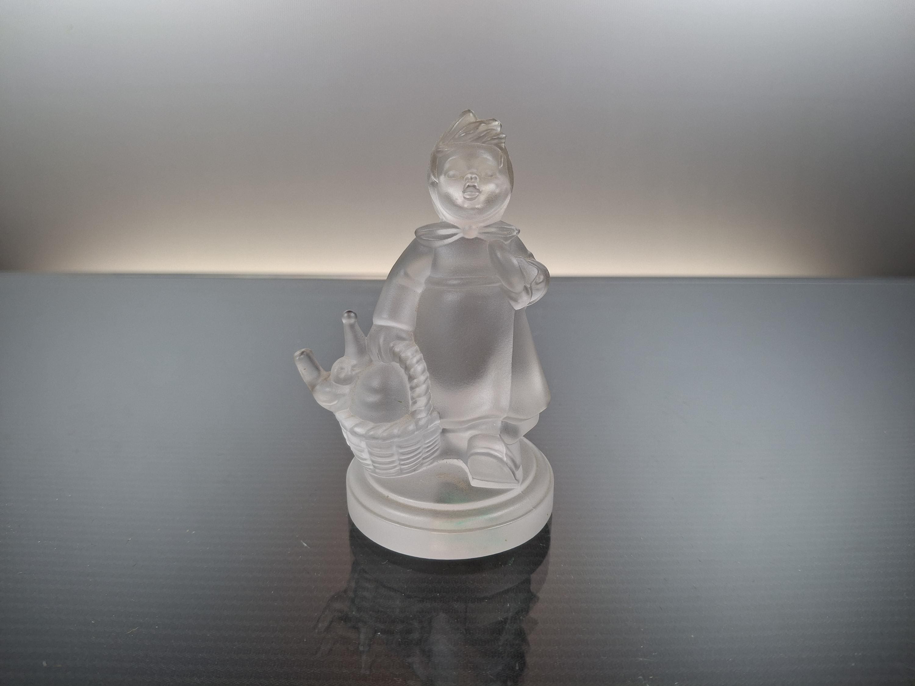 ドイツ製ヴィンテージクリスタルフィギュア「ゲーベル・フンメル
