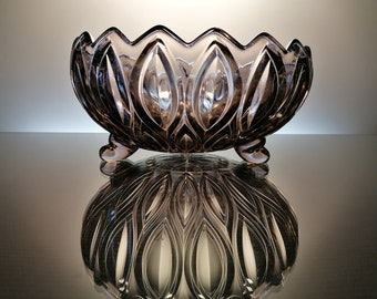 Amethyst colored art deco fruit bowl “Orion”