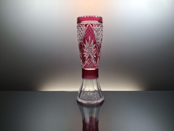 ヴァル・サン・ランベール ルビーレッドクリスタル花瓶「ユベール