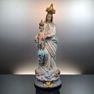 Vintage Mary with child statue in plaster