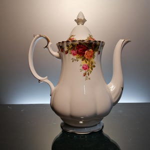 Royal Albert “Old country roses” porcelain coffee pot