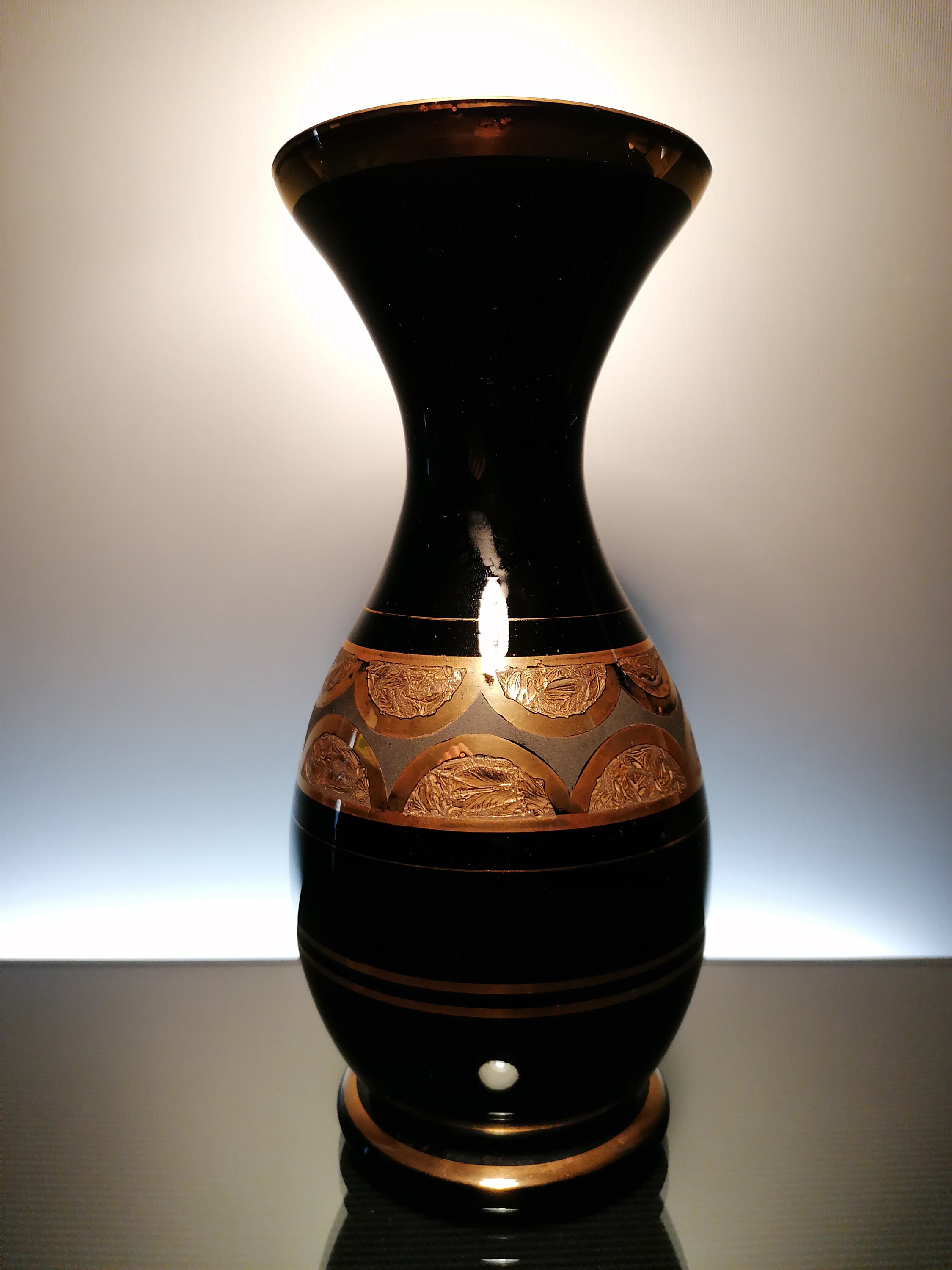 ベルギーの黒と金のアールデコガラスの花瓶「De Rupel - Boom」 - Etsy