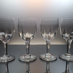 4 Val Saint Lambert wine / water glasses 1880