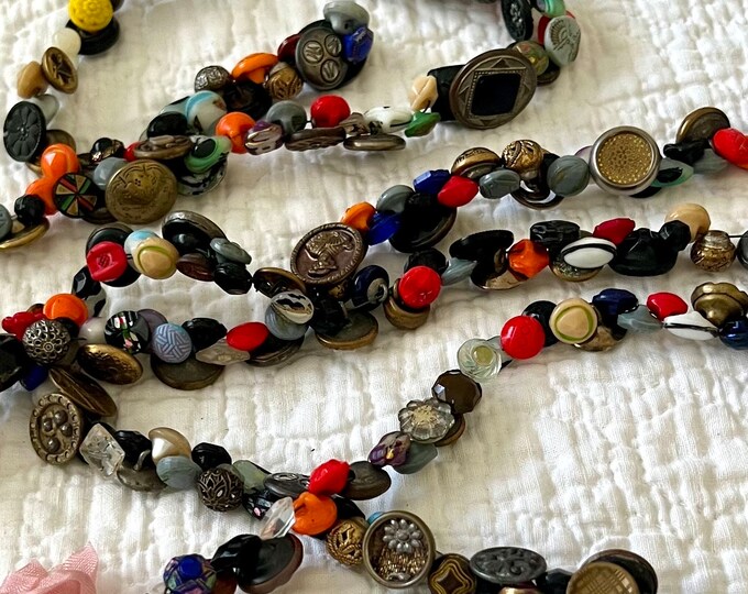 Partial Button Partial Button Charmstring 300 + Buttons - Etsy