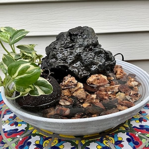 Rippled Lava Rock Fountain