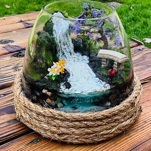 Terrarium with mini scene (free shipping)