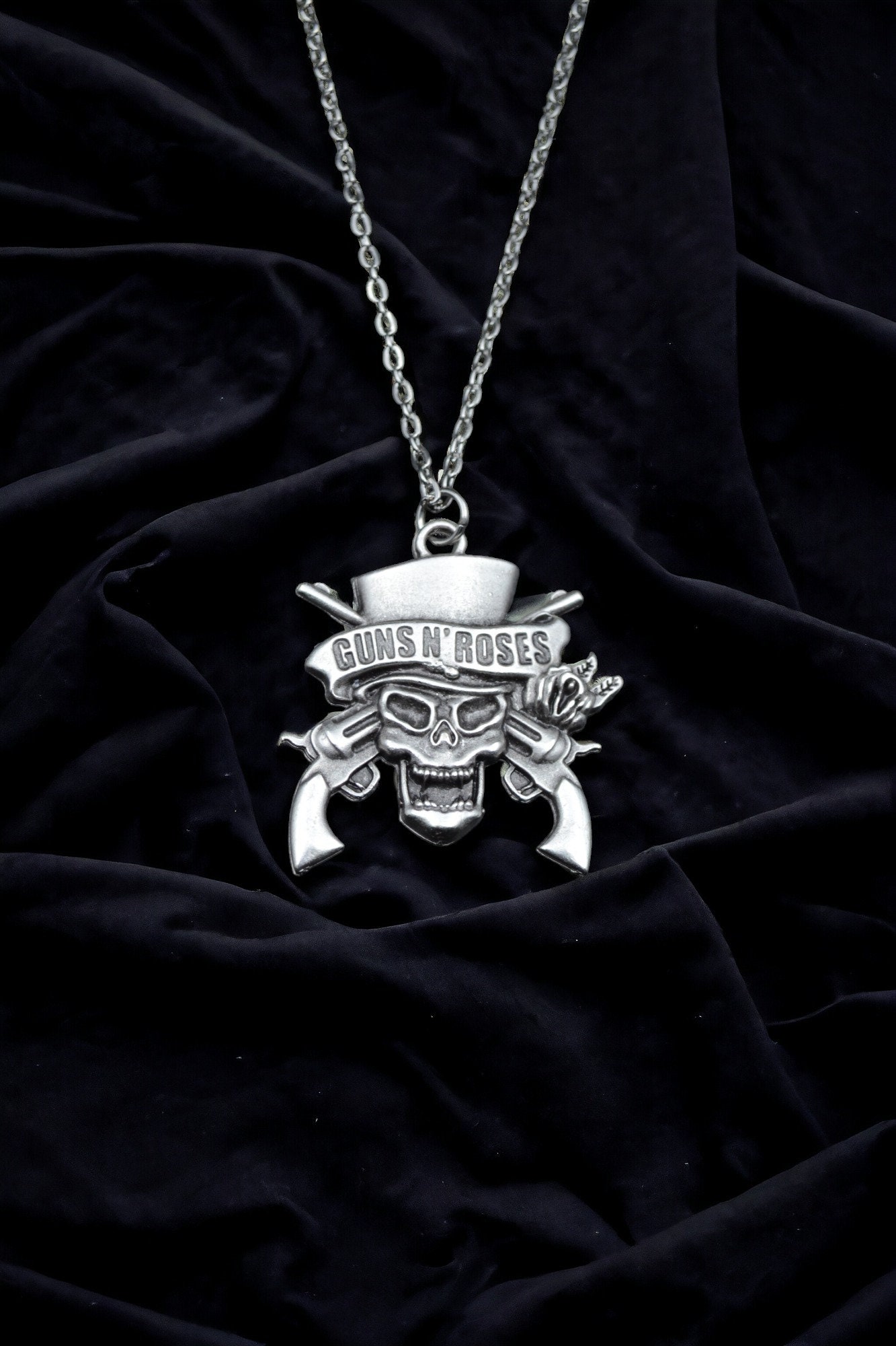 GUNS N ROSES 90's Pendant Vintage / Necklace / Axl Rose
