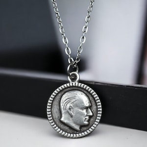 Mustafa Kemal Atatürk Necklace - Tribute to the Father of the Turkish Republic - Patriotic Pendant for Turkish Heritage
