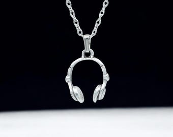 Headphones Necklace, Music Lover Jewelry, DJ Headset Pendant, Silver-Plated Music Charm, Gift for Musicians and DJs
