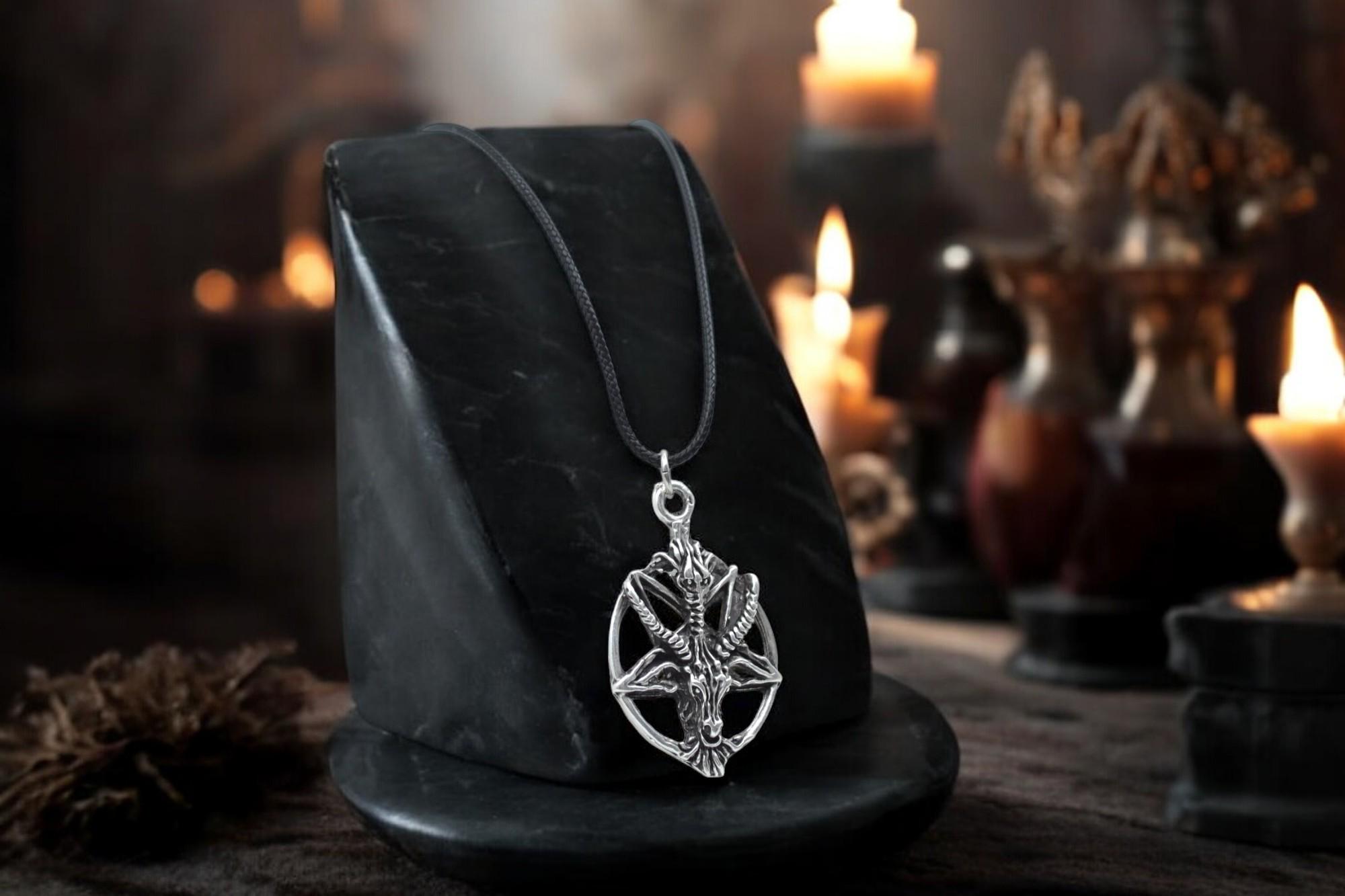 Ciondolo Collana Baphomet Testa Di Capra Occulto + Borsa Regalo - Ziggy Gifts