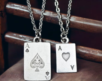 Herz As und Pik As, Poker Karten Duo - Passende Halsketten - Geschenk für Paare - Valentinstag Schmuck
