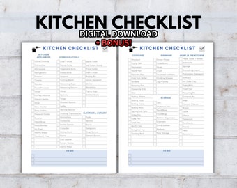 Könnte beinhalten: Eine druckbare Küchencheckliste auf zwei Seiten. Die Checkliste ist in Kategorien wie Küchengeräte, Utensilien, Kochgeschirr, Geschirr und mehr in der Küche unterteilt. Jede Kategorie enthält eine Liste von Elementen, die abgehakt werden können.