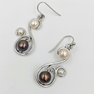 Sterling Silver Black and White Pearl Hanging Earrings with Swirling Spiral Design