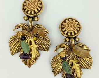 Orecchini a clip con sole a spirale in alligatore, vintage anni '80, con foglia di coccodrillo e pietre preziose di Robert Rose