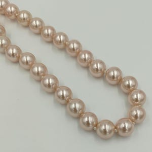 Kenneth Jay Lane KJL Designer Faux Pink Pearl Pink Champagne Beaded Necklace with Rose Gold Tone Chain