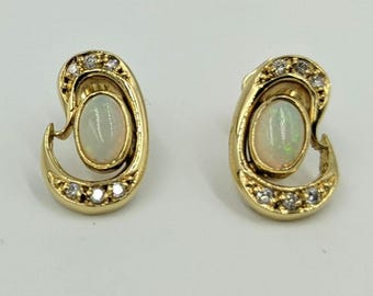 18K Yellow Gold Diamond Natural Opal Vintage Pierced Screw Post Earrings