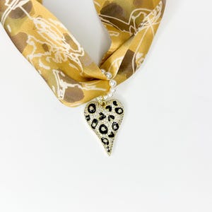 Leopard Silk Skinny Scarf with Ring Pendant, Trending Long Skinny Scarf, Fashion Neck Accessories, Birthday Gift for Women, Fall Neck Scarf