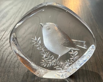 Mats Jonasson Signature Collection Vintage Artist Signed Reverse Carved Bird Full Lead Crystal Paperweight - Handmade in Sweden