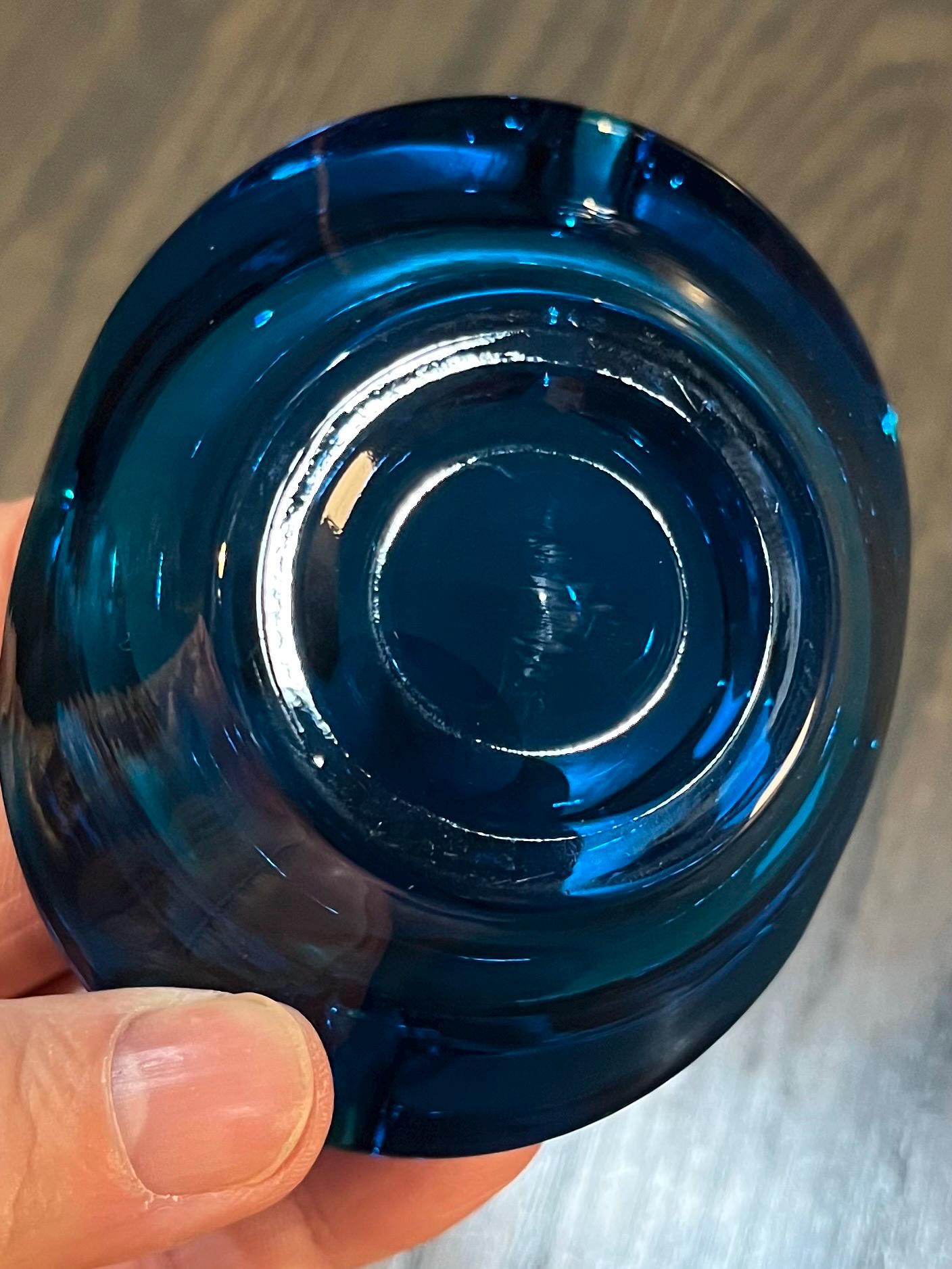 Viking Art Glass Rare Vintage Blue Tulip Ashtray 1960's - Etsy