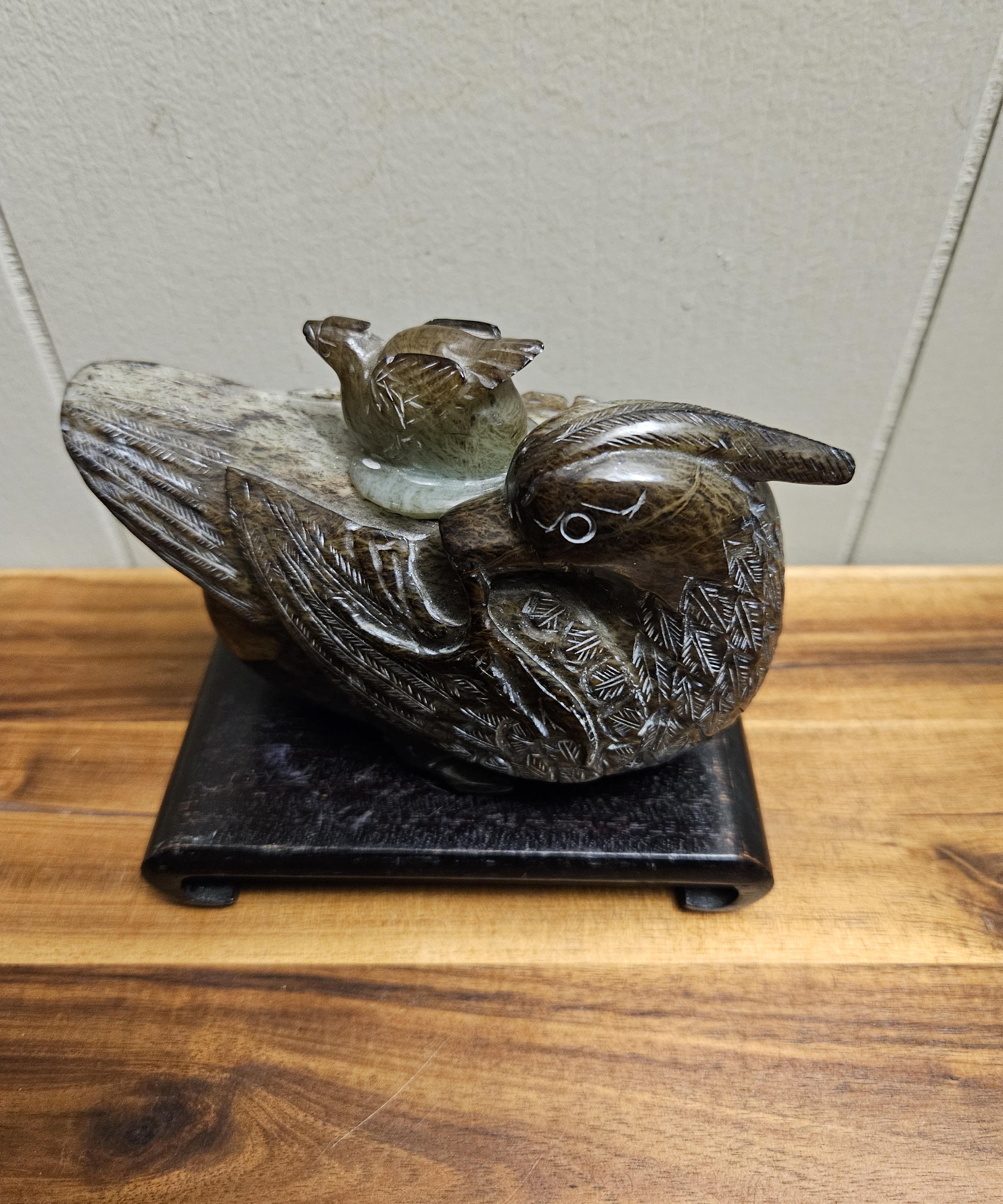 翡翠 ヴィンテージ 中国手彫り 翡翠 アヒル / エキゾチックな鳥 水差し