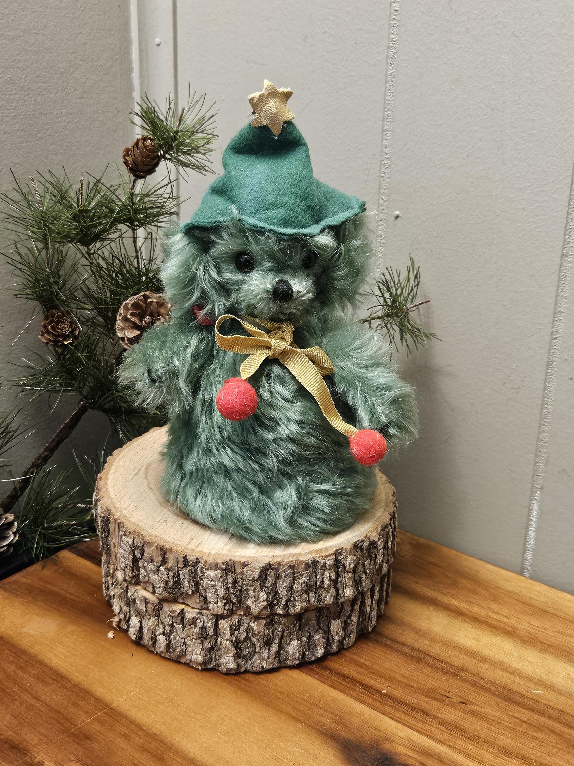 WOW Rare Find! Authentic Vintage 2000 Merrythought Green Mohair