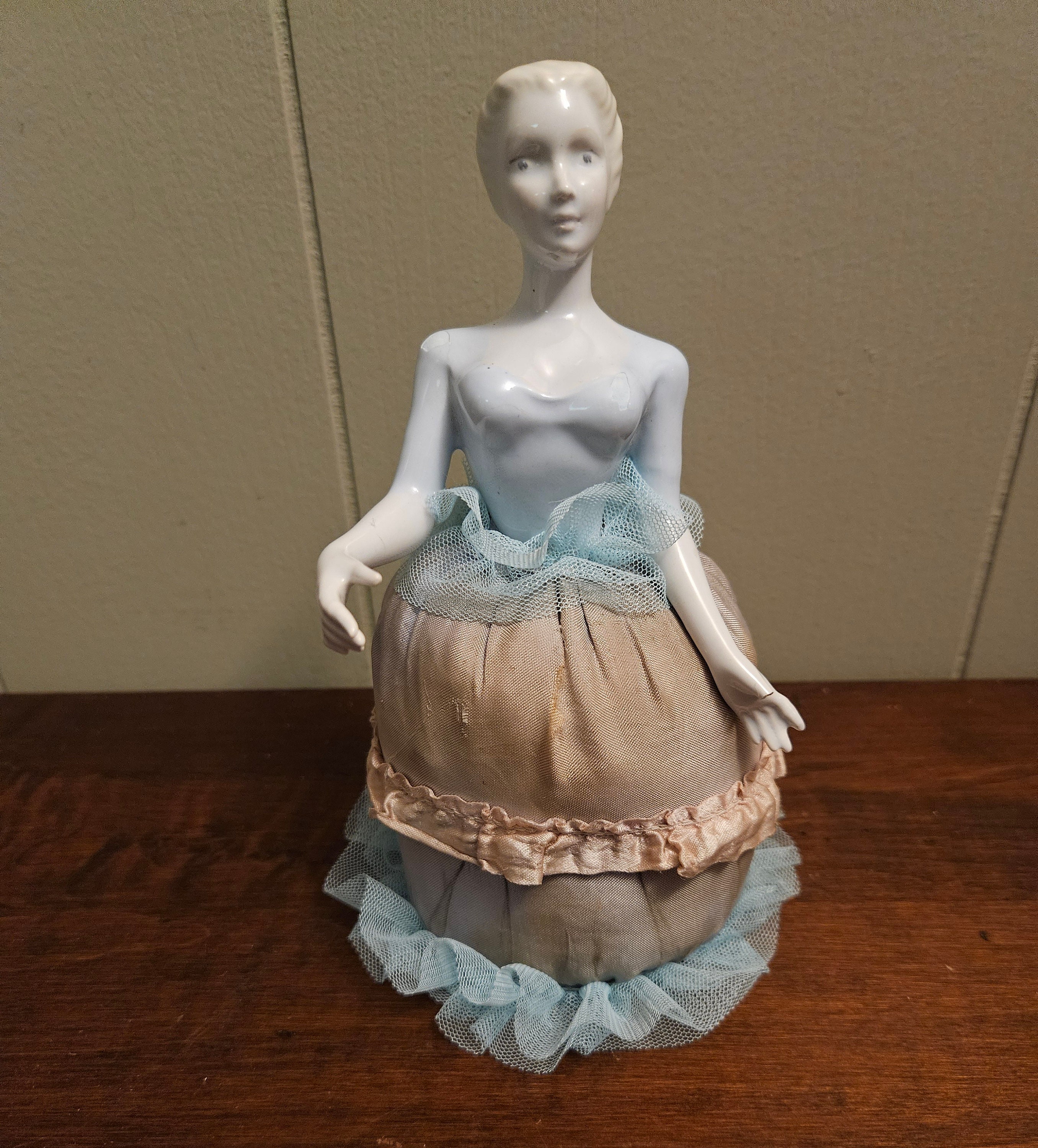 Poupée Ancienne En Porcelaine – Jumeaux Limousine – 1900 – 16cm – Dans Son Coffret Garni