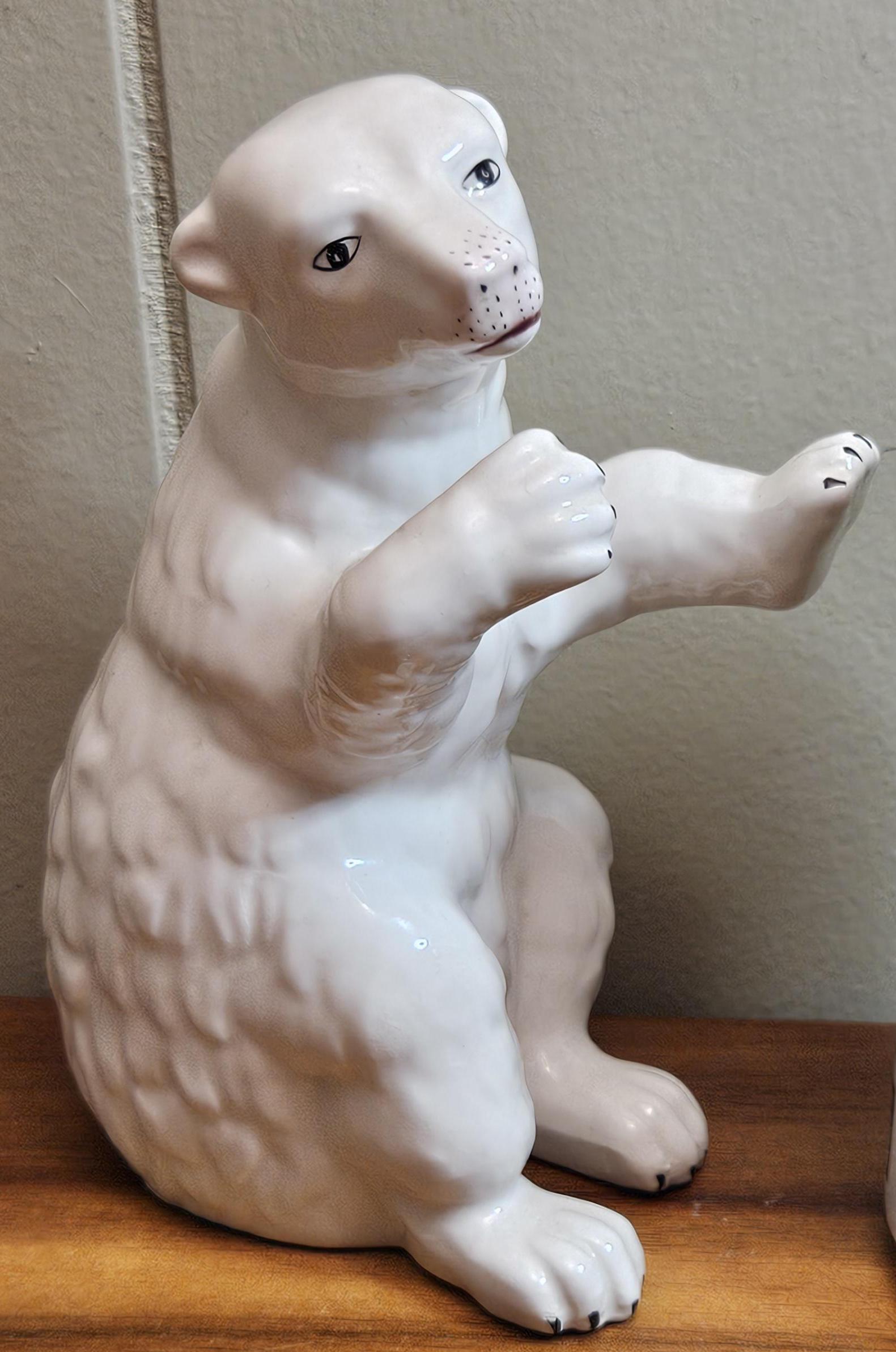  Bulls&Bears 置物 ホワイトポーセリン Made in Italy Standing Polar Bear Porcelain Figurine - Etsy Israel