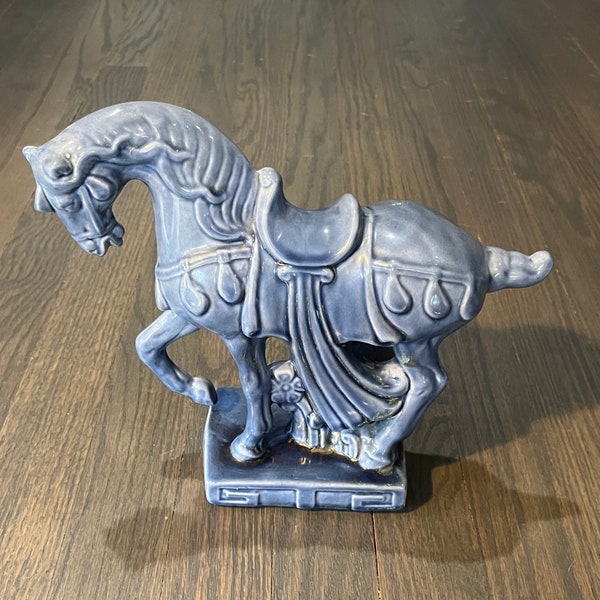 Figurine de cheval en céramique émaillée inspirée de la dynastie Tang bleu 23 cm de haut