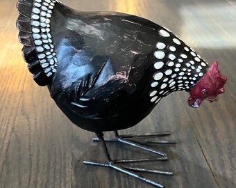 Farmhouse Resin Rooster Figurine with Wire Feet
