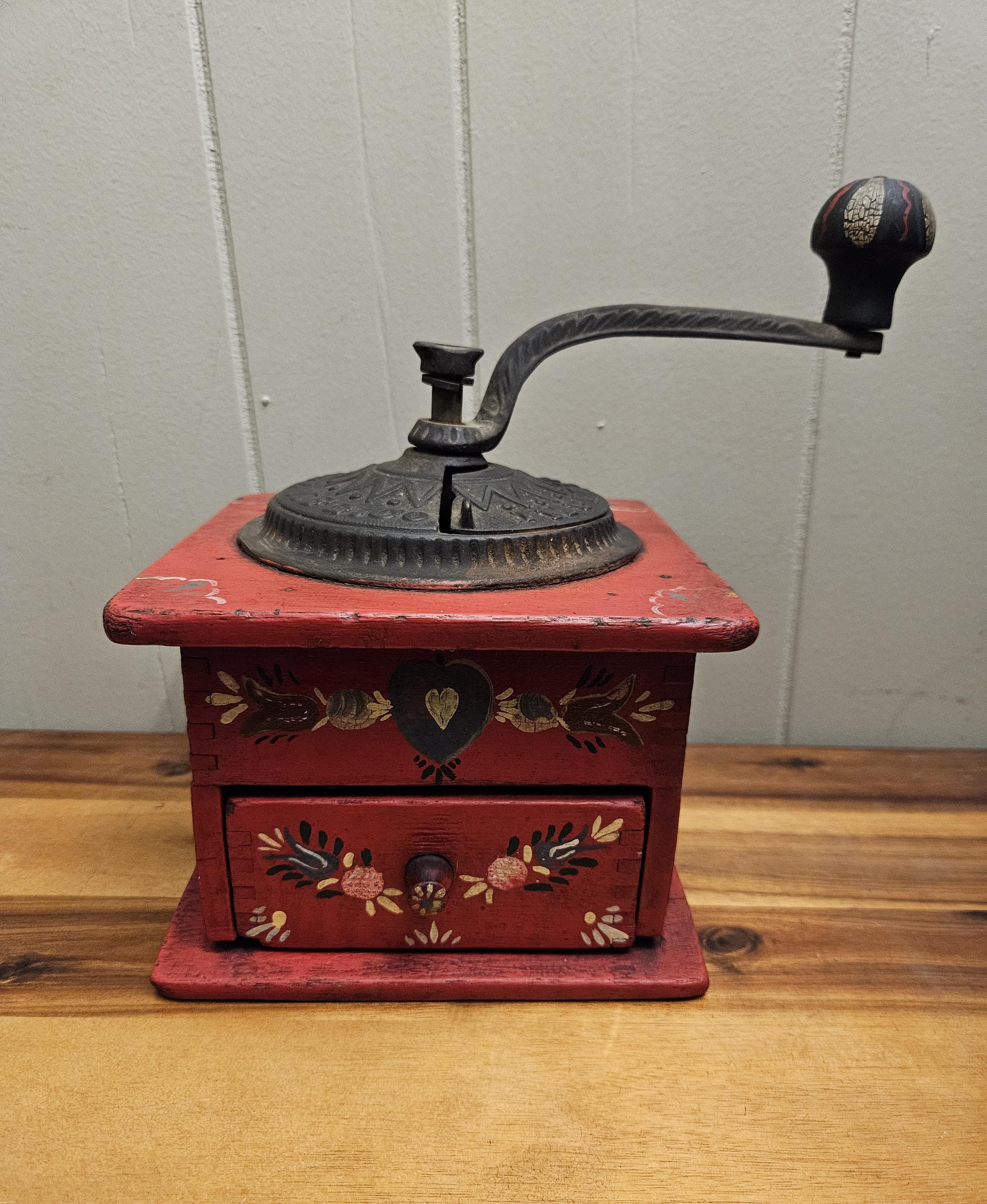 調理器具 secondhand ferric LARGE Early 1900's Coffee Mill / Grinder Cast Iron - Imperial