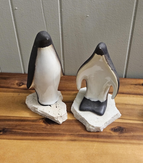 Vintage Maigo Dago Artist Signed Pair of Penguin Ceramic Pottery