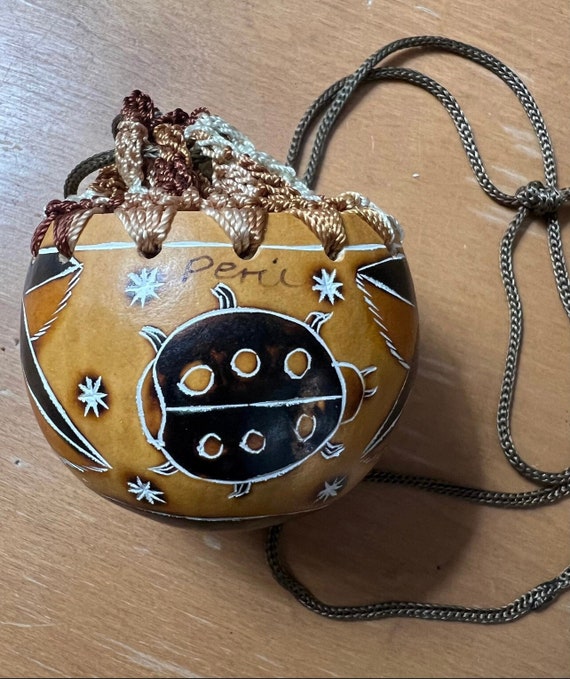 Artisan Handmade Peru Calabash Gourd Ladybug Coin Purse