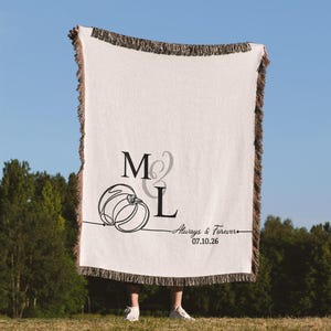 Personalized Cotton Woven Blanket – Couples Initials & Date, Second Anniversary Gift for Wife, Proposal Sign