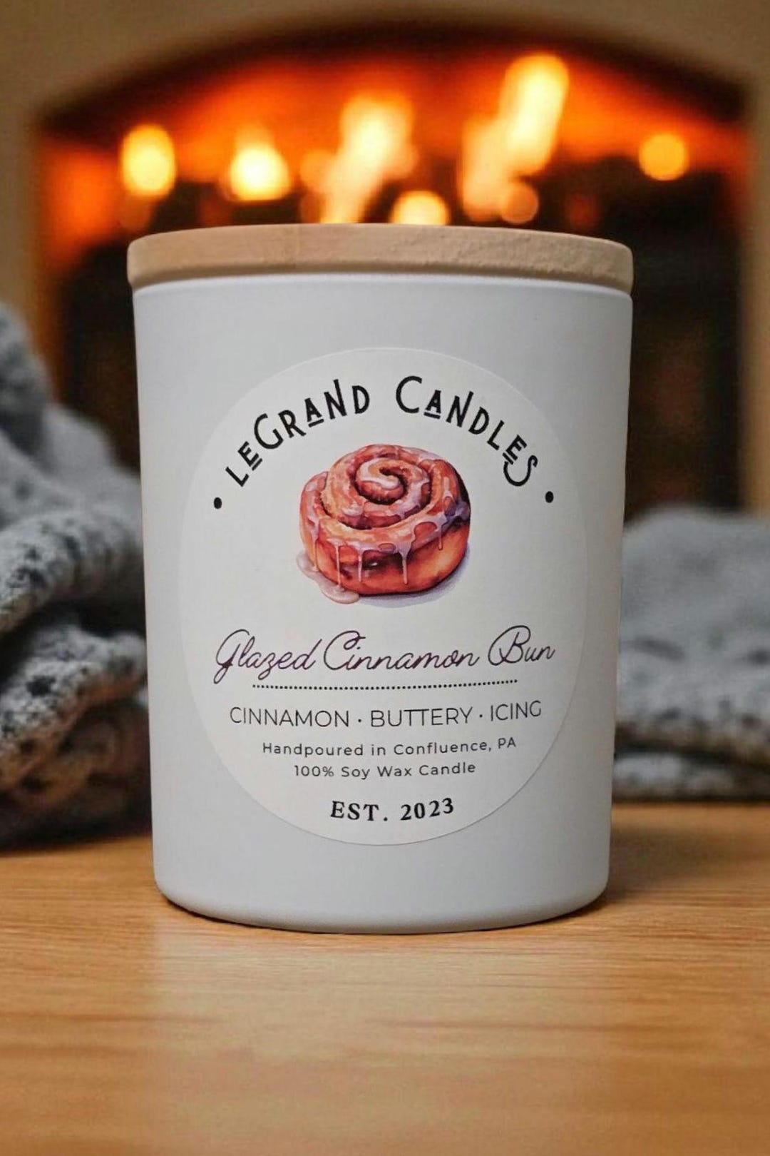 Glazed Cinnamon Bun Candle - Etsy display picture 1