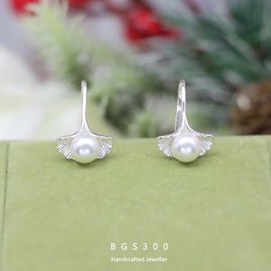 S925 Sterling Silver Ginkgo Leaf Earrings - Freshwater Pearl Dangle Earrings, Minimalist Botanical Jewelry, Gift for Her