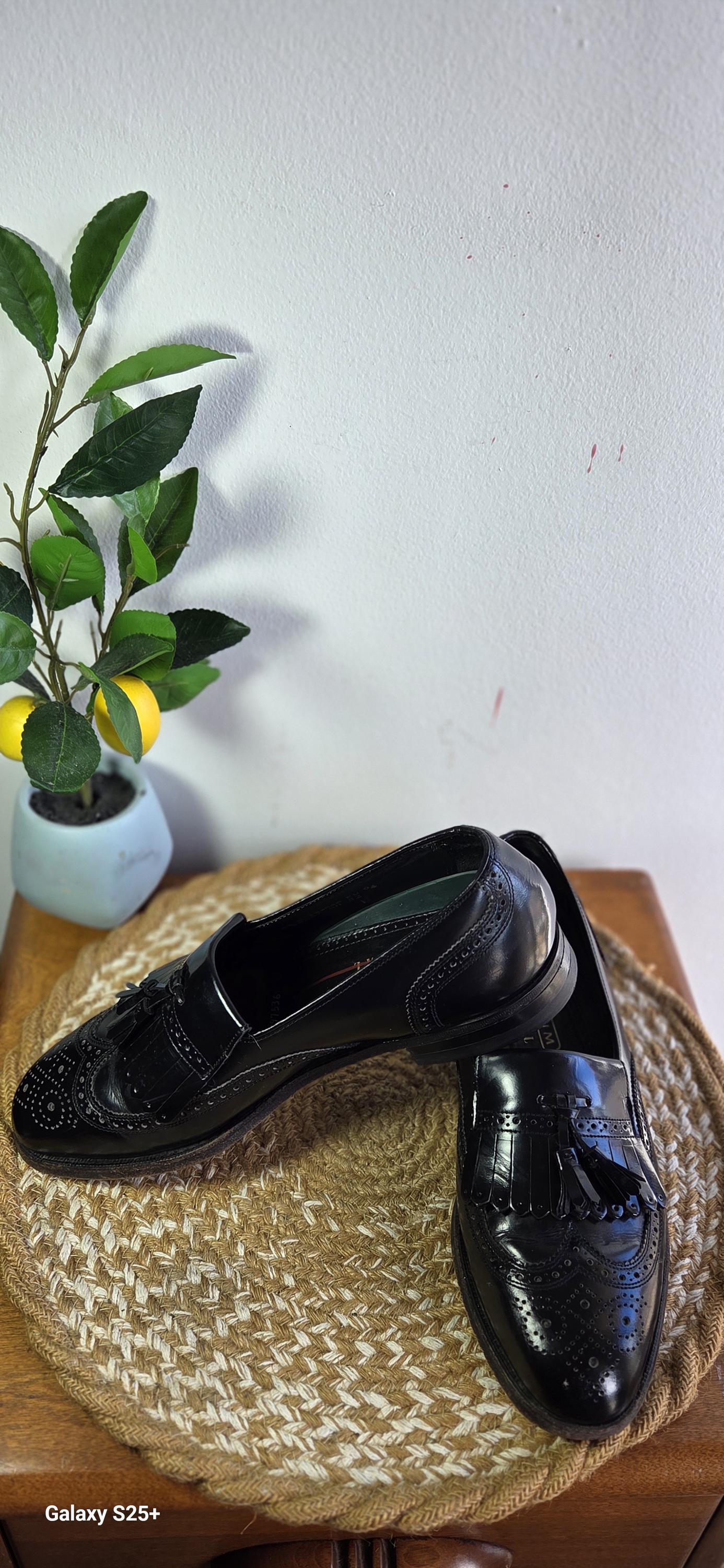 Men's Florsheim Imperial Black Leather Tassel Loafers, Wingtip